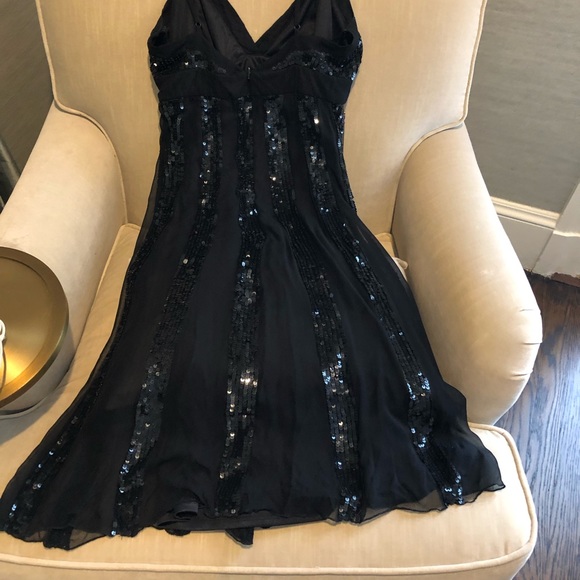 Black sequin dress. Size 6. - Picture 2 of 7